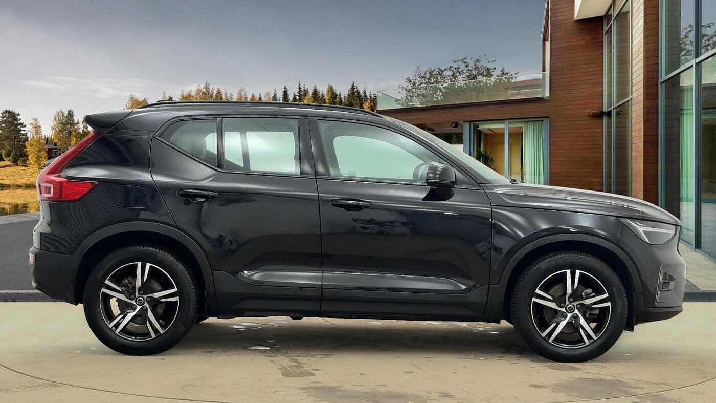 Used Volvo XC40 2022 for sale - 76585287: Photo 2