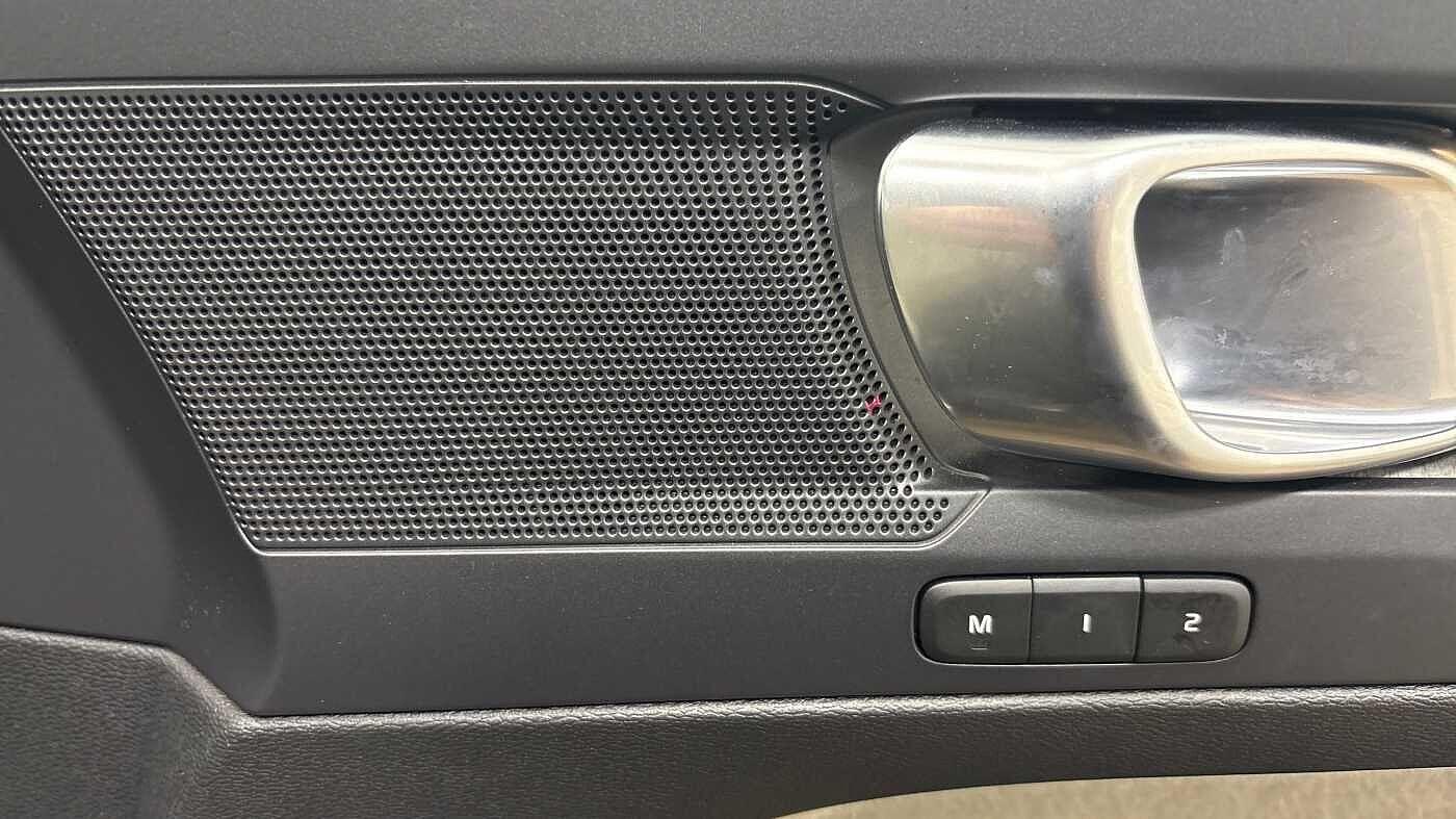 Used Volvo XC40 2022 for sale - 76585287: Photo 27