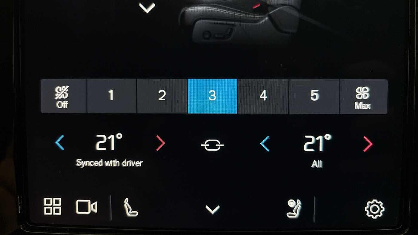 Used Volvo XC40 2022 for sale - 76585287: Photo 40