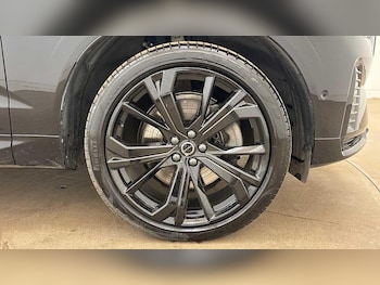 Used Volvo XC60 2025 for sale - 79533590: Photo