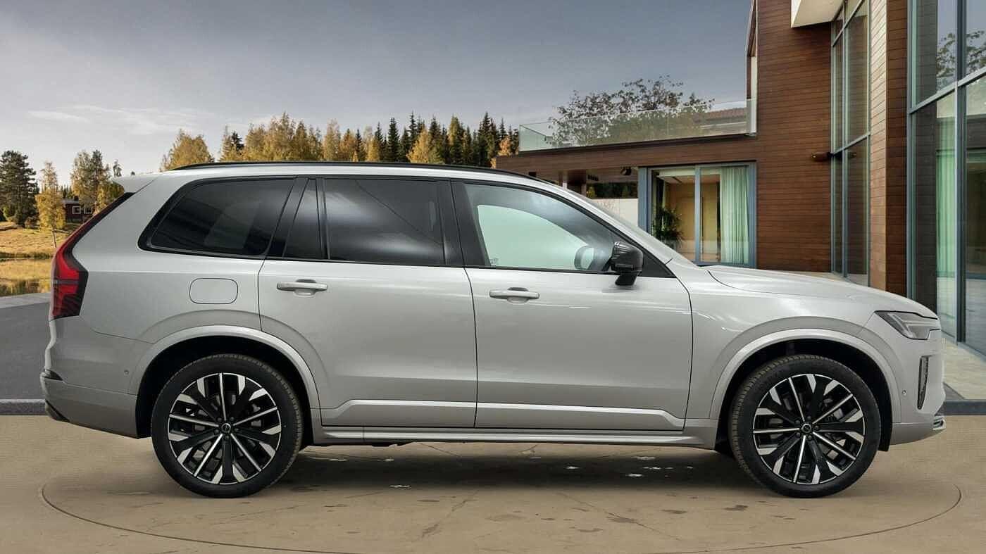 Used Volvo XC90 2025 for sale - 76484992: Photo 2