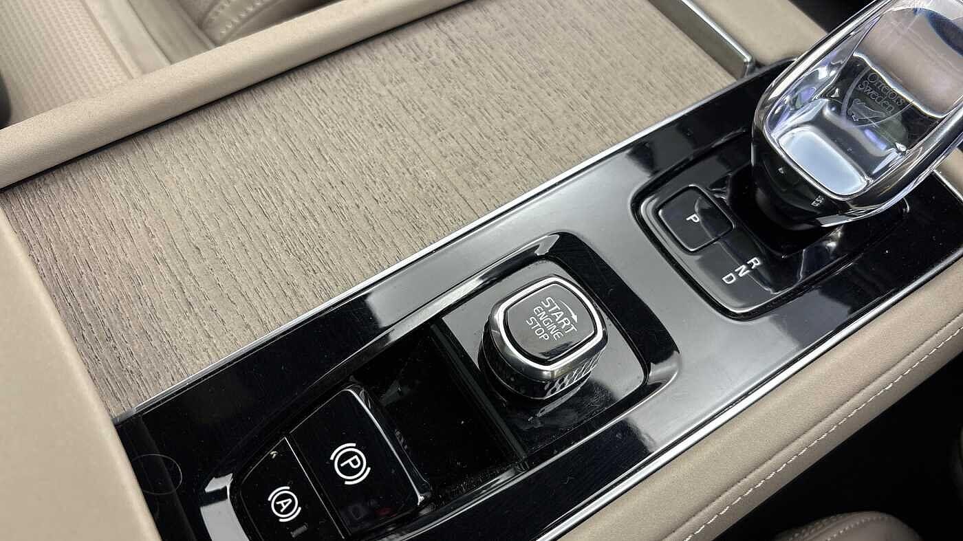 Used Volvo XC90 2025 for sale - 76484992: Photo 32