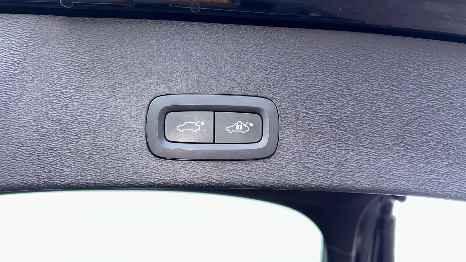 Used Volvo C40 2022 for sale - 77672948: Photo 34