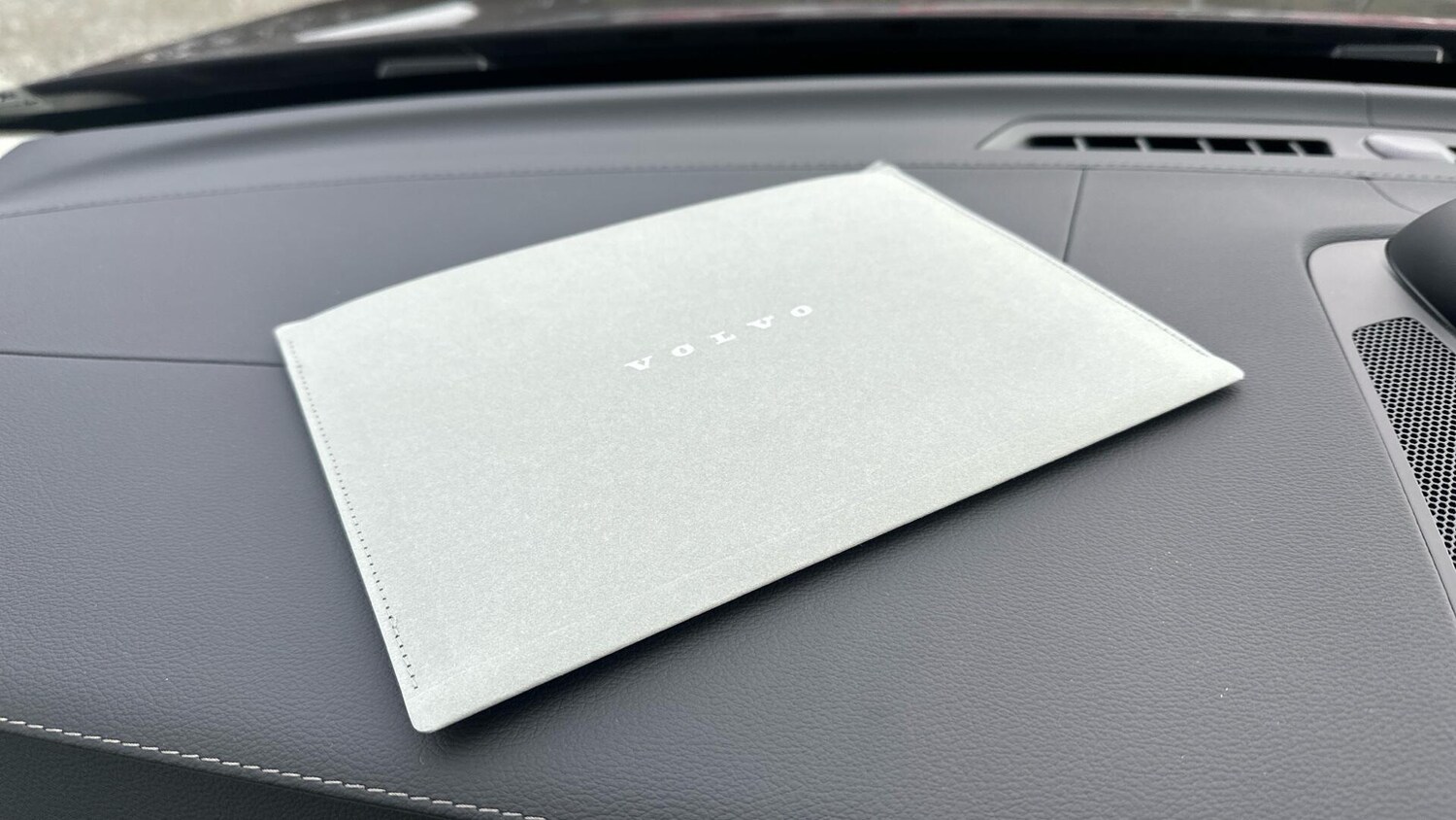 Used Volvo XC60 2025 for sale - 76457514: Photo 14