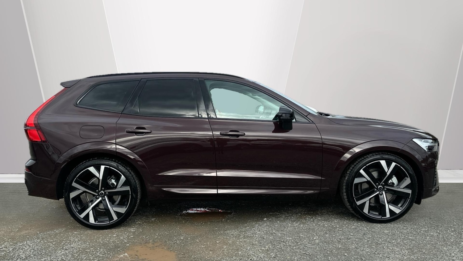 Used Volvo XC60 2025 for sale - 76457514: Photo 3