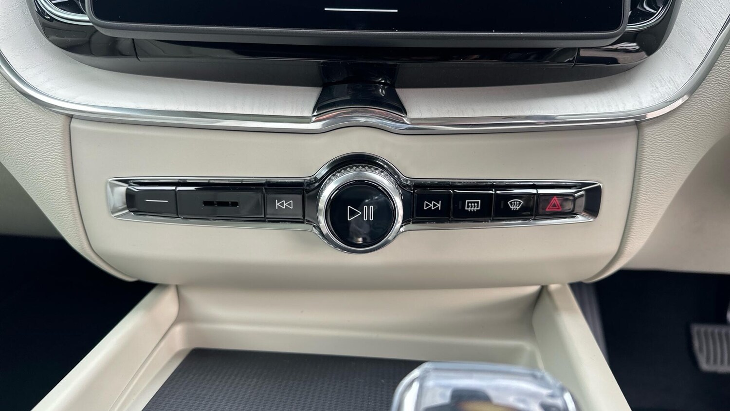 Used Volvo XC60 2025 for sale - 76457514: Photo 38