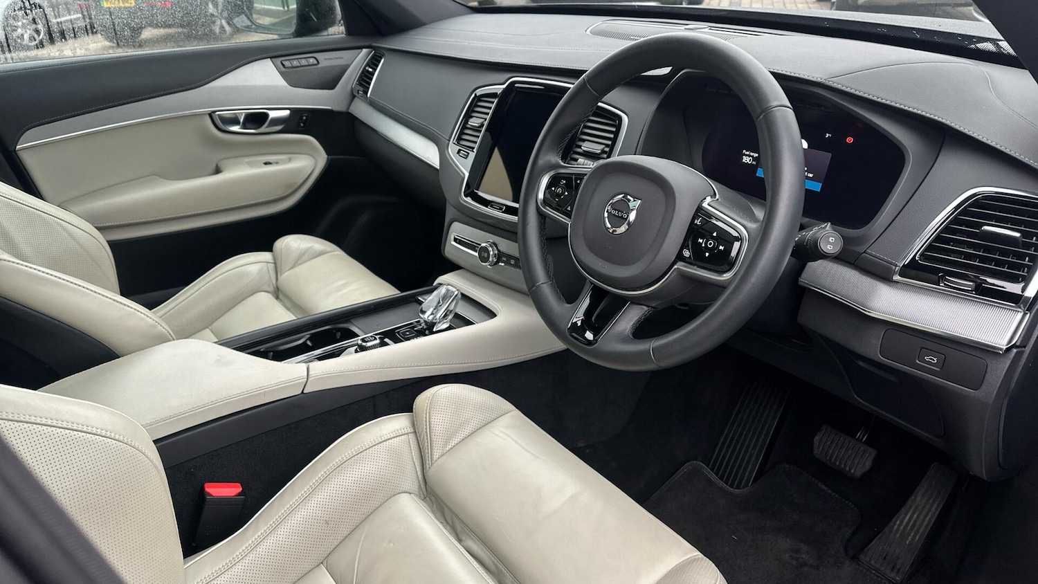 Used Volvo XC90 2022 for sale - 77331002: Photo 4