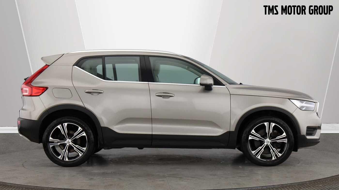 Used Volvo XC40 2021 for sale - 77291984: Photo 2