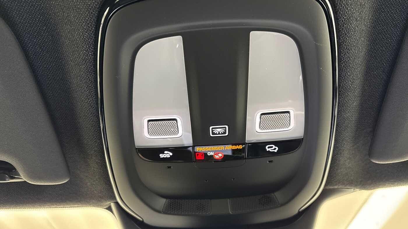 Used Volvo XC40 2022 for sale - 77440912: Photo 32