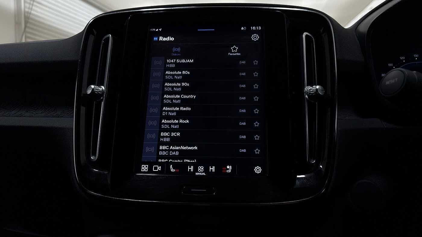 Used Volvo XC40 2022 for sale - 77440912: Photo 36