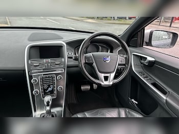 Used Volvo XC60 2016 for sale - 77440423: Photo