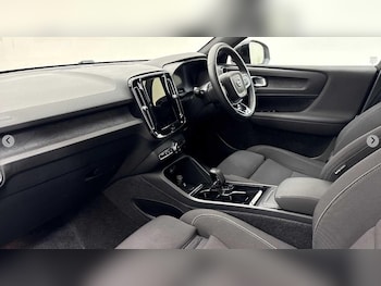 Used Volvo C40 2023 for sale - 77670340: Photo