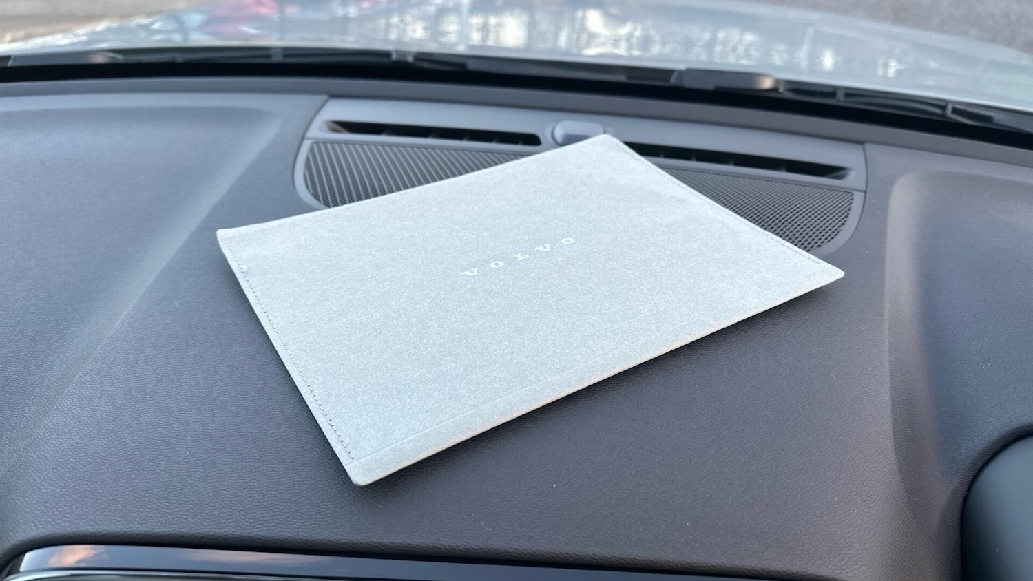 Used Volvo XC40 2025 for sale - 77040453: Photo 14