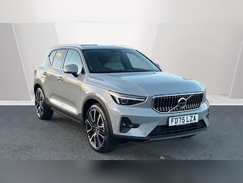 Used Volvo XC40 2025 for sale - 77040453: Photo