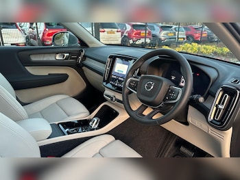 Used Volvo XC40 2025 for sale - 77040453: Photo