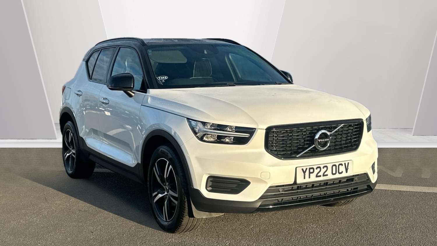 Used Volvo XC40 for sale - 77396504: Photo 1