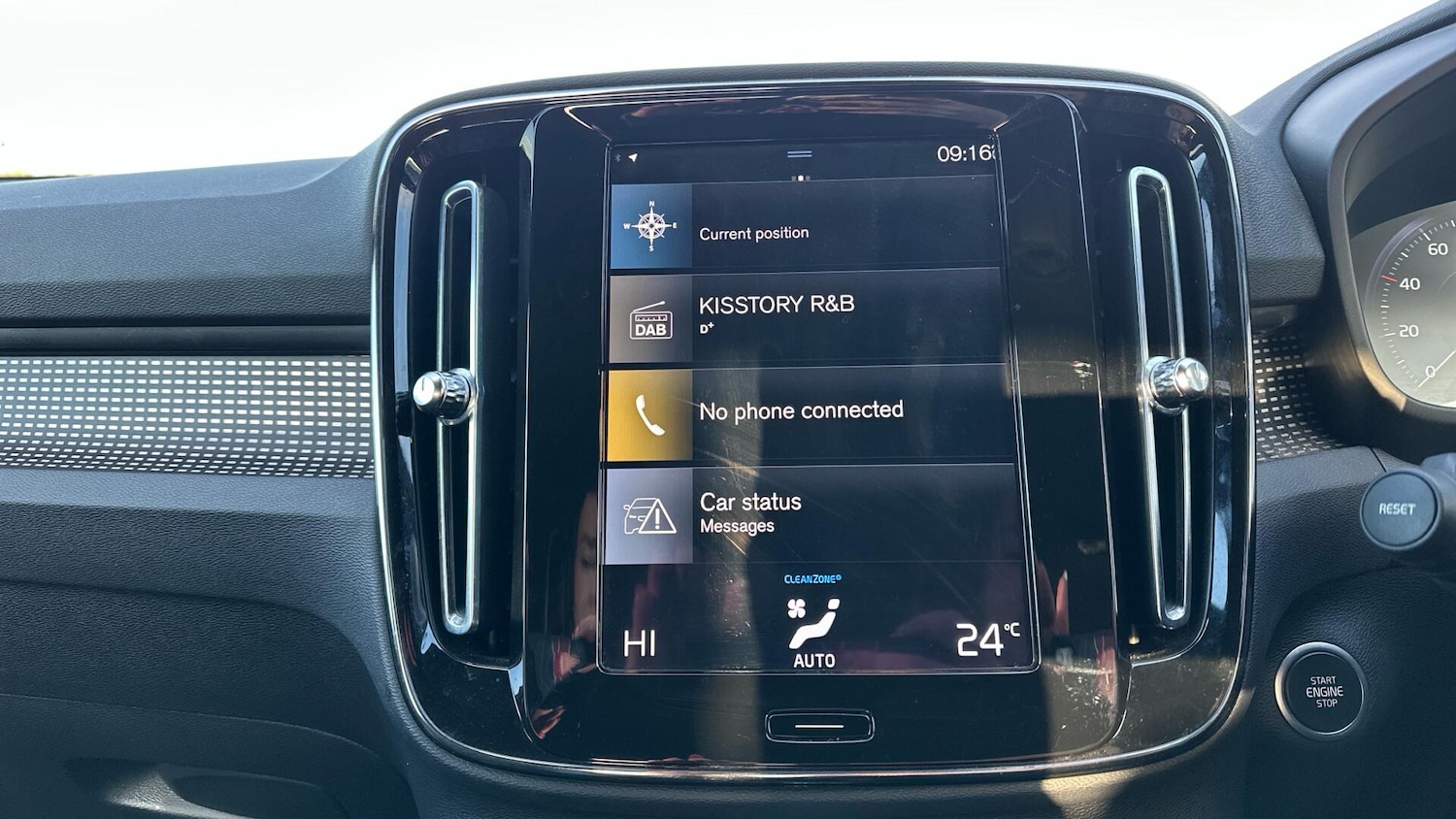 Used Volvo XC40 for sale - 77396504: Photo 12