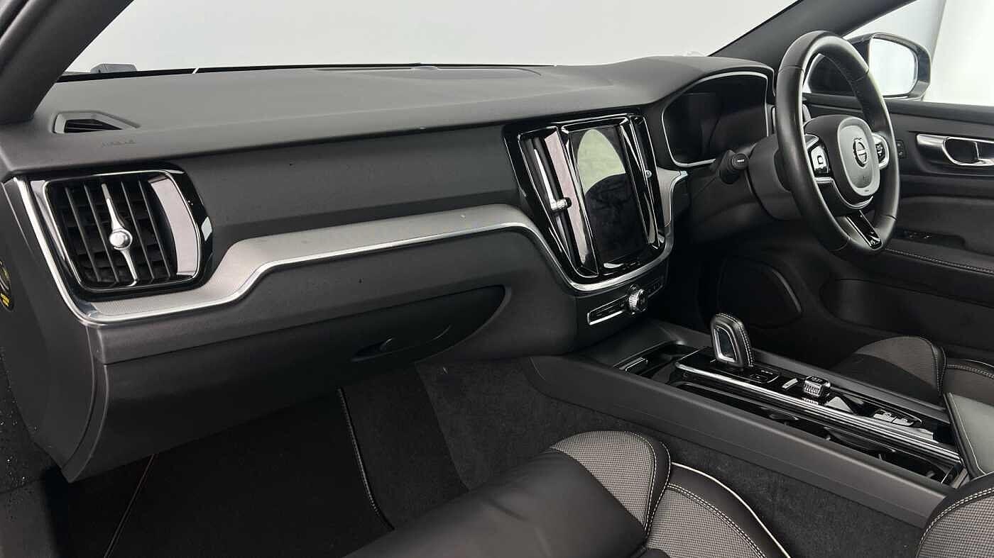 Used Volvo V60 2021 for sale - 77081408: Photo 6