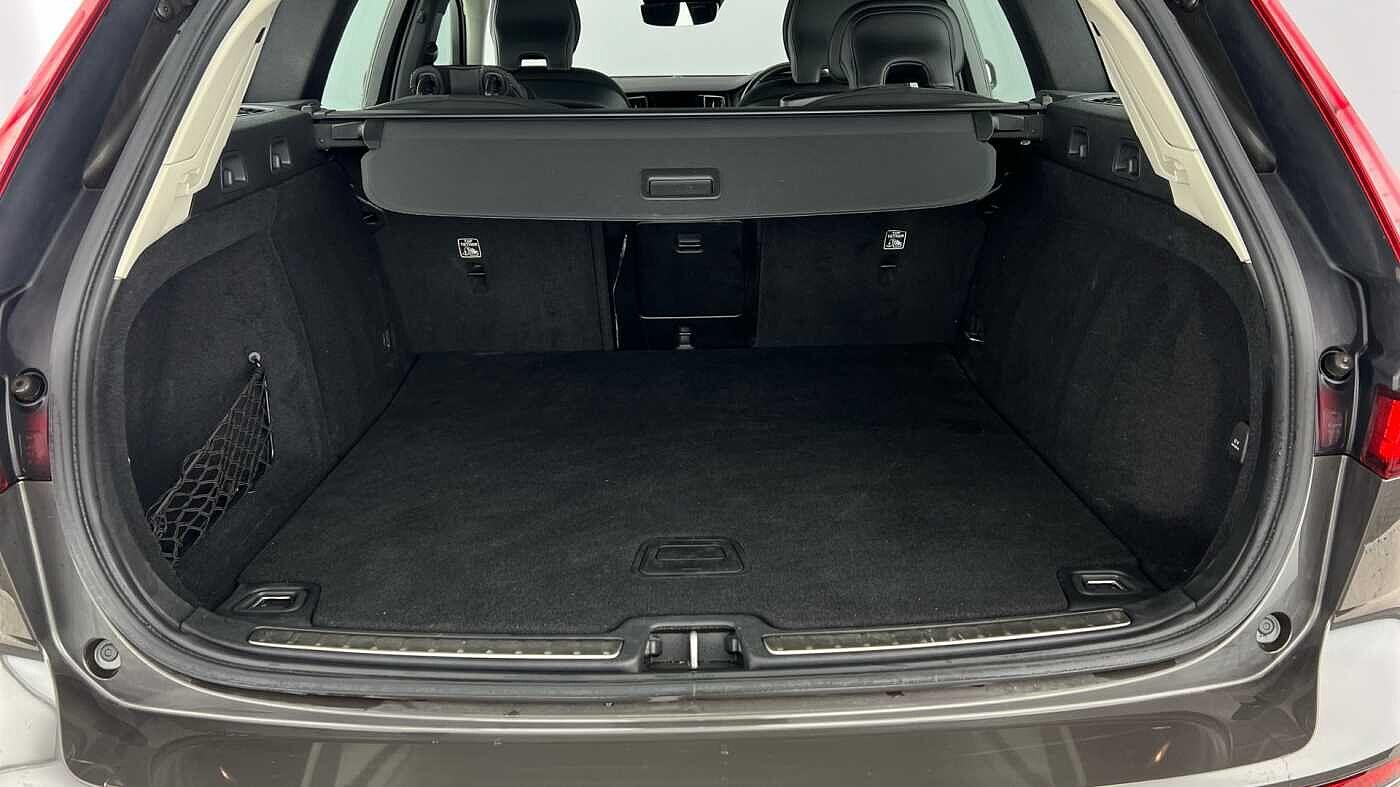 Used Volvo V60 2021 for sale - 77082015: Photo 5