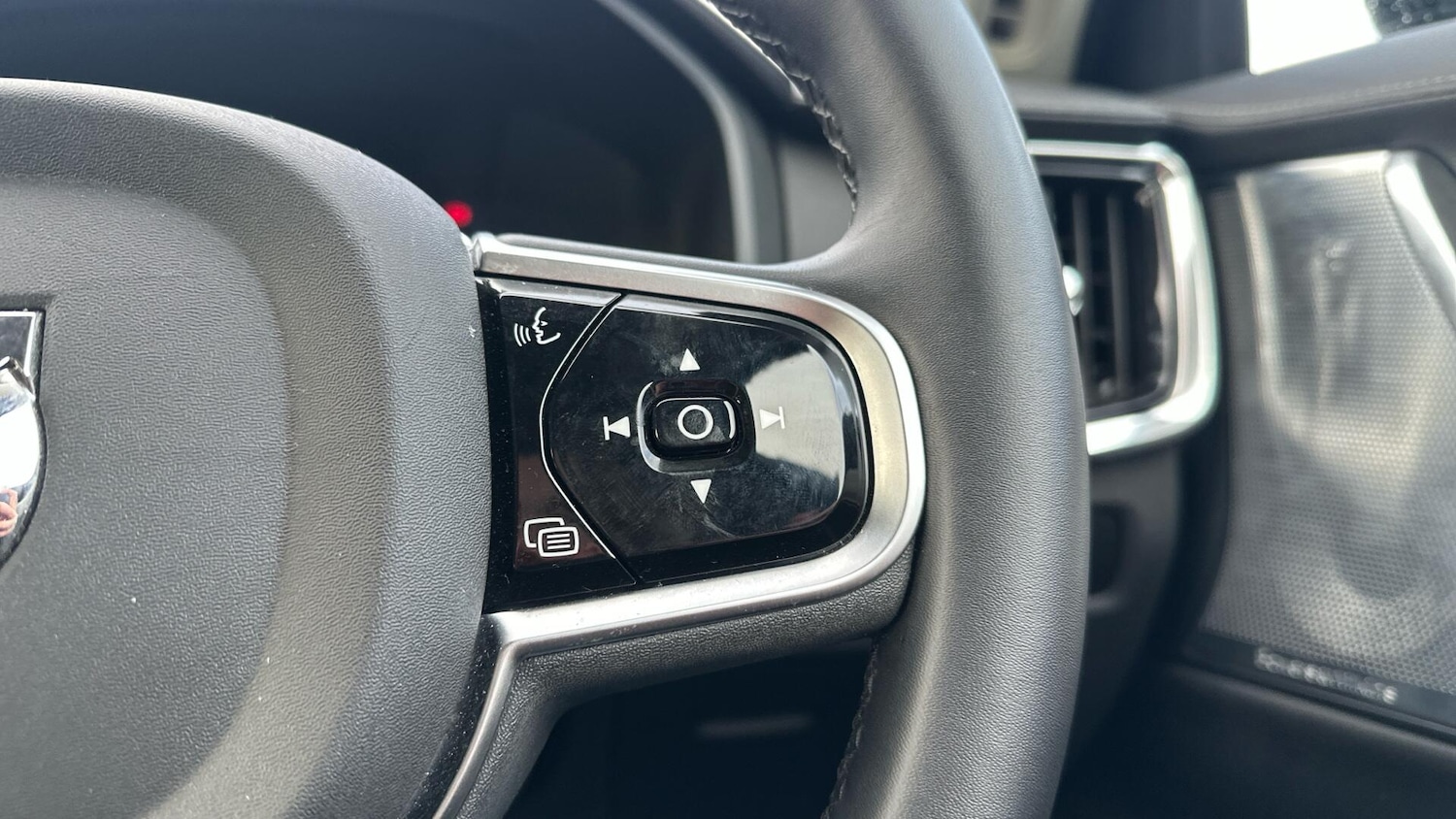 Used Volvo V90 2024 for sale - 76585123: Photo 34