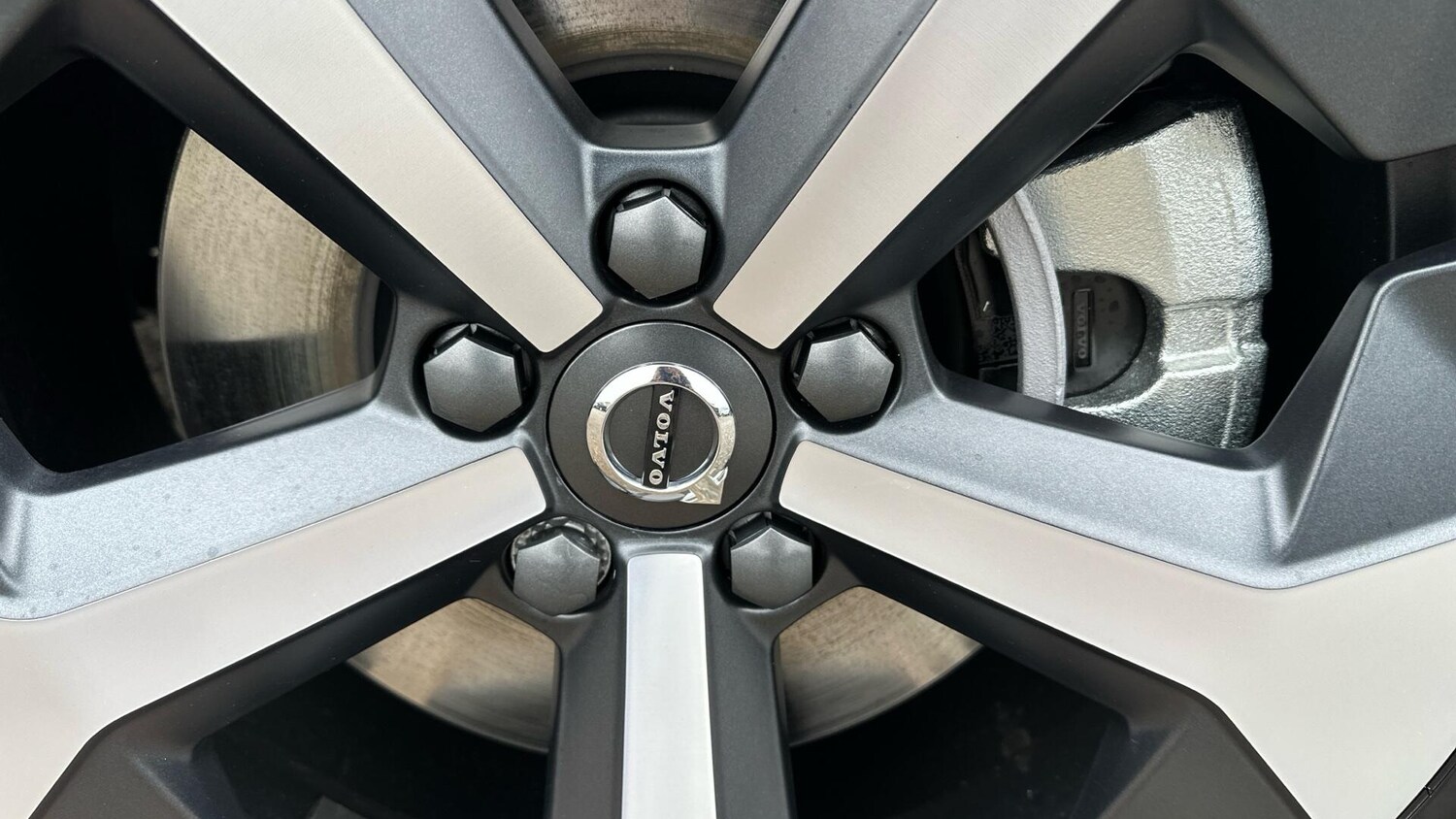 Used Volvo XC40 2025 for sale - 77673028: Photo 15