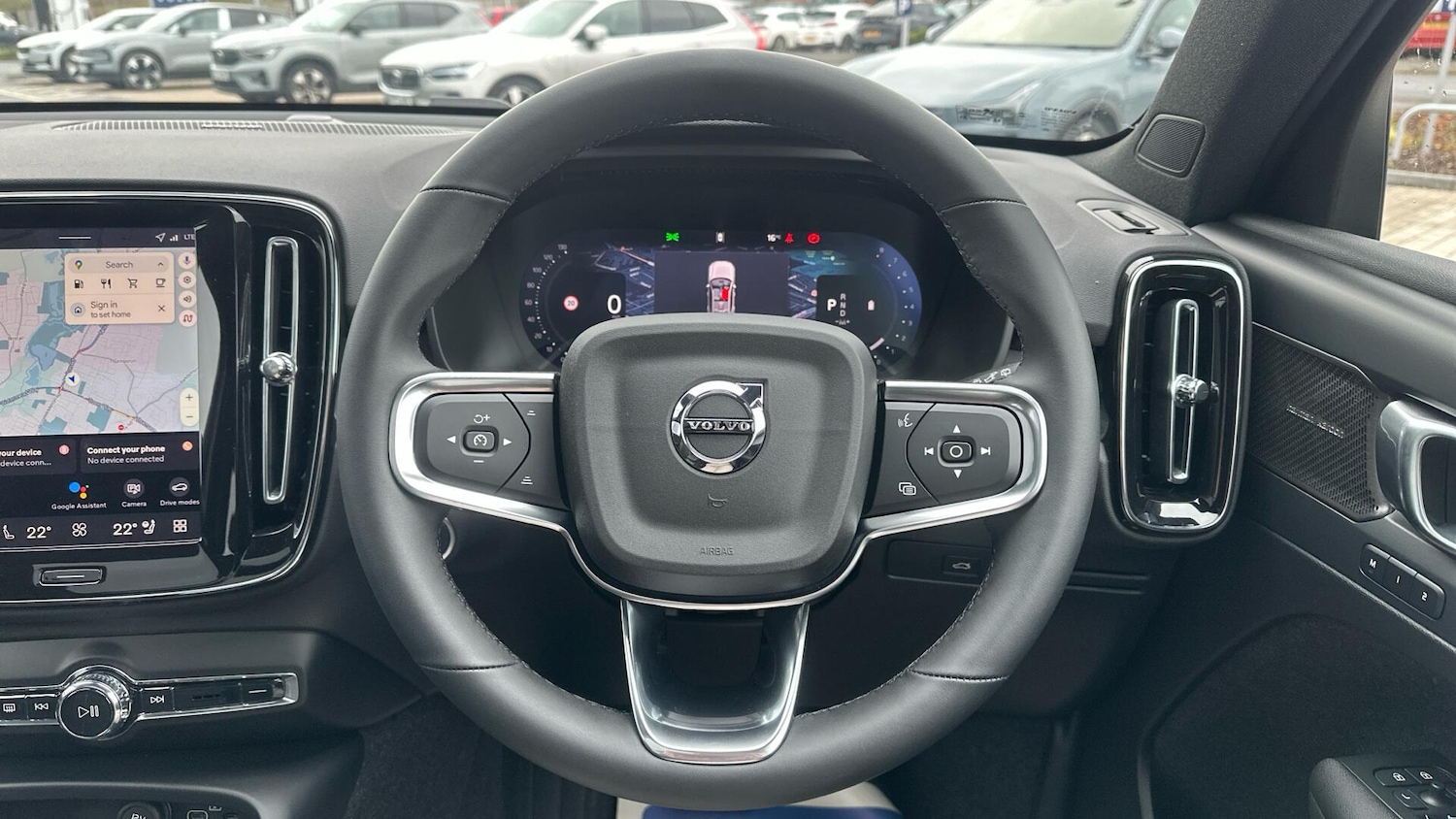 Used Volvo XC40 2025 for sale - 76336873: Photo 10