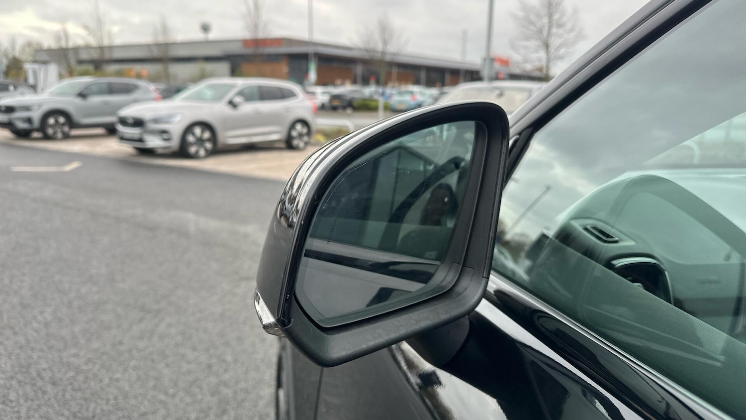 Used Volvo XC40 2025 for sale - 76336873: Photo 18