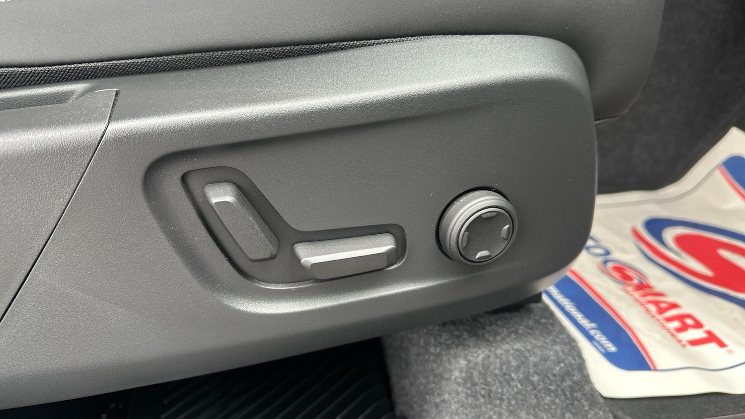 Used Volvo XC40 2025 for sale - 76336873: Photo 31