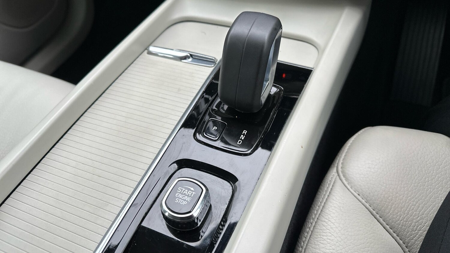 Used Volvo XC60 2021 for sale - 77672930: Photo 25