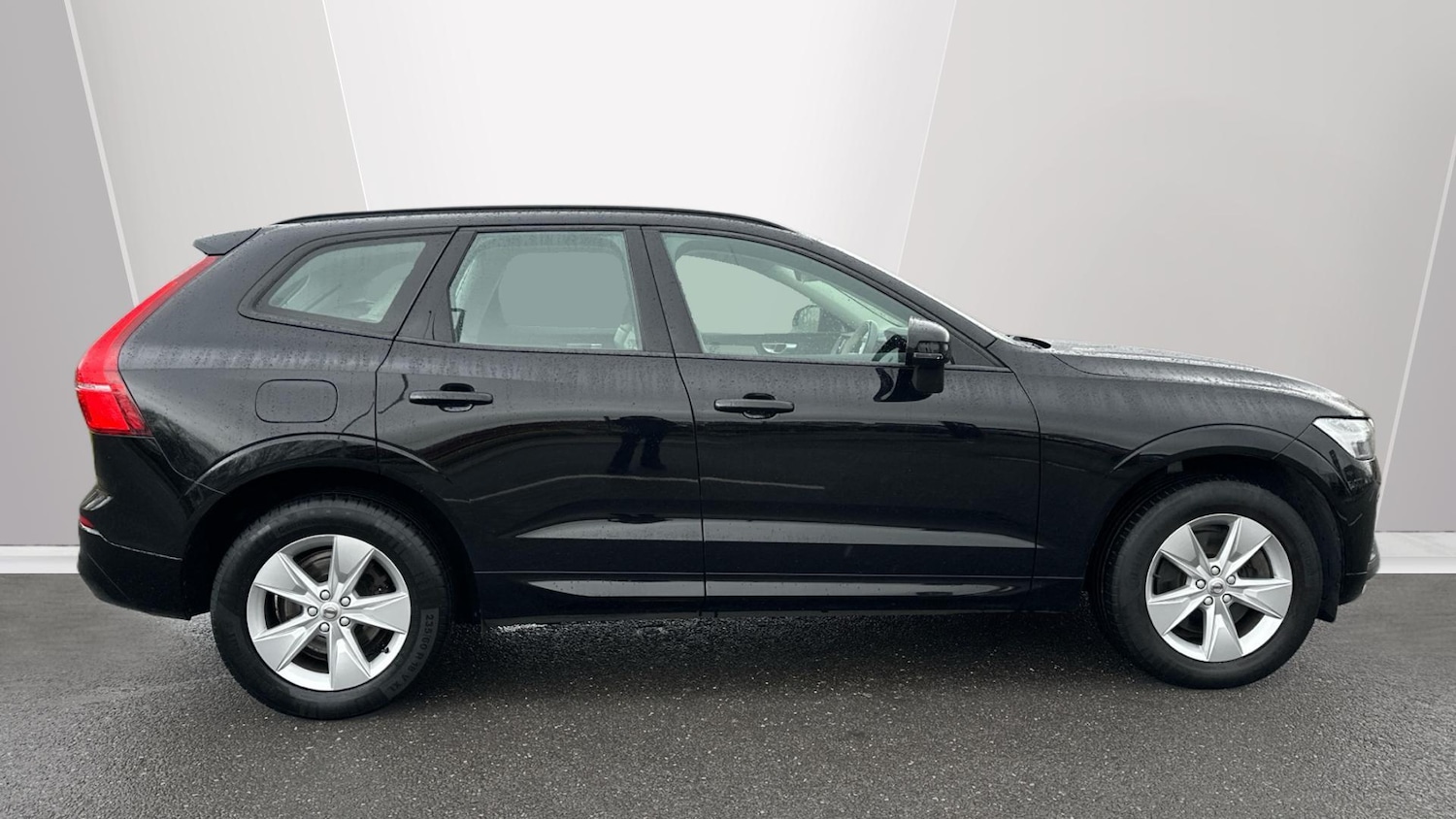 Used Volvo XC60 2021 for sale - 77672930: Photo 3