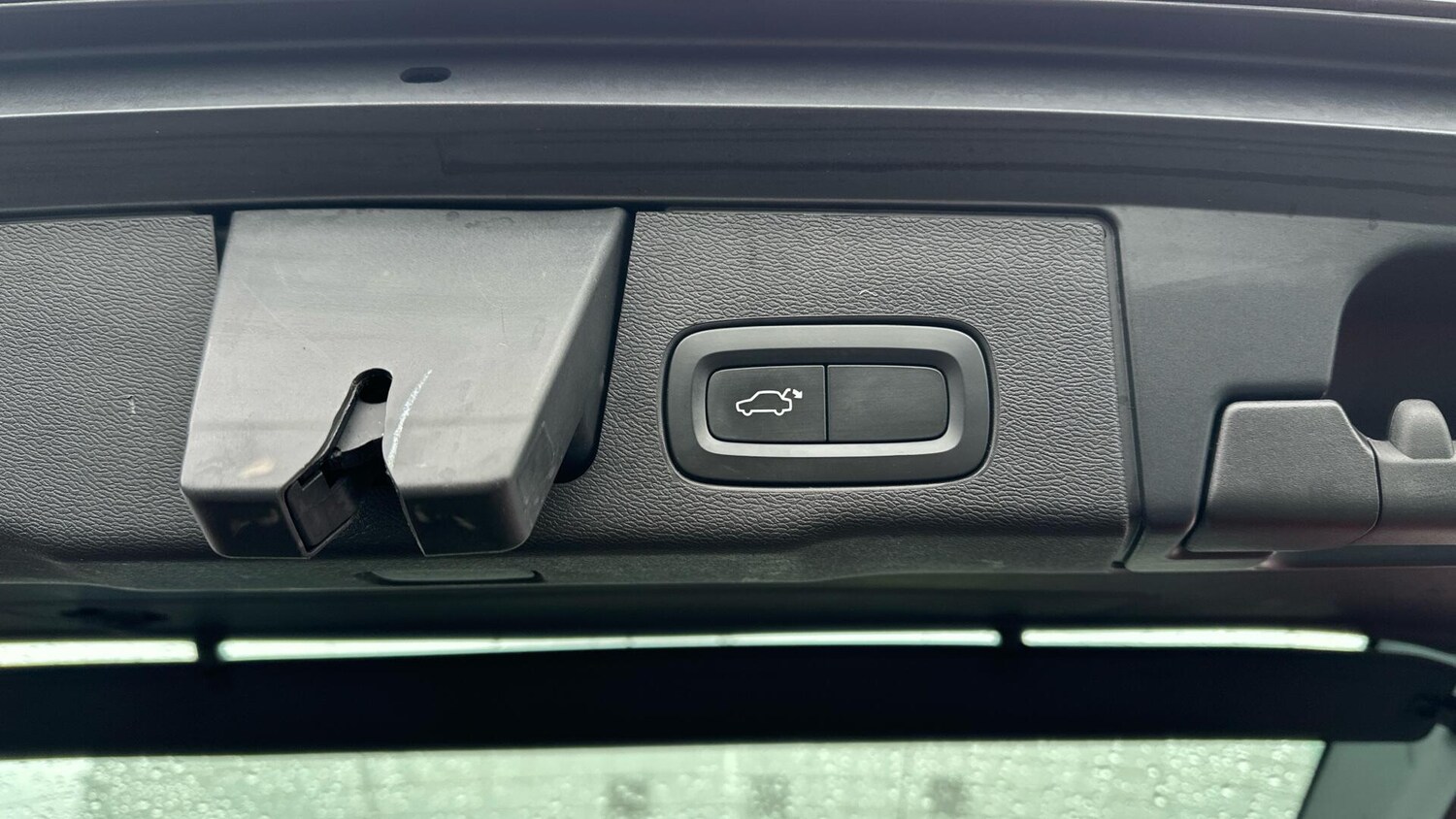 Used Volvo XC60 2021 for sale - 77672930: Photo 33