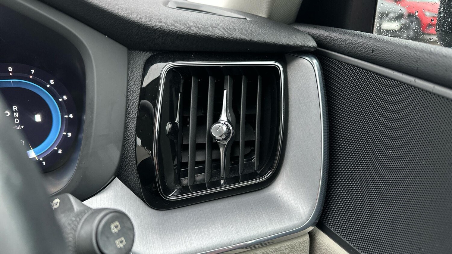 Used Volvo XC60 2021 for sale - 77672930: Photo 41