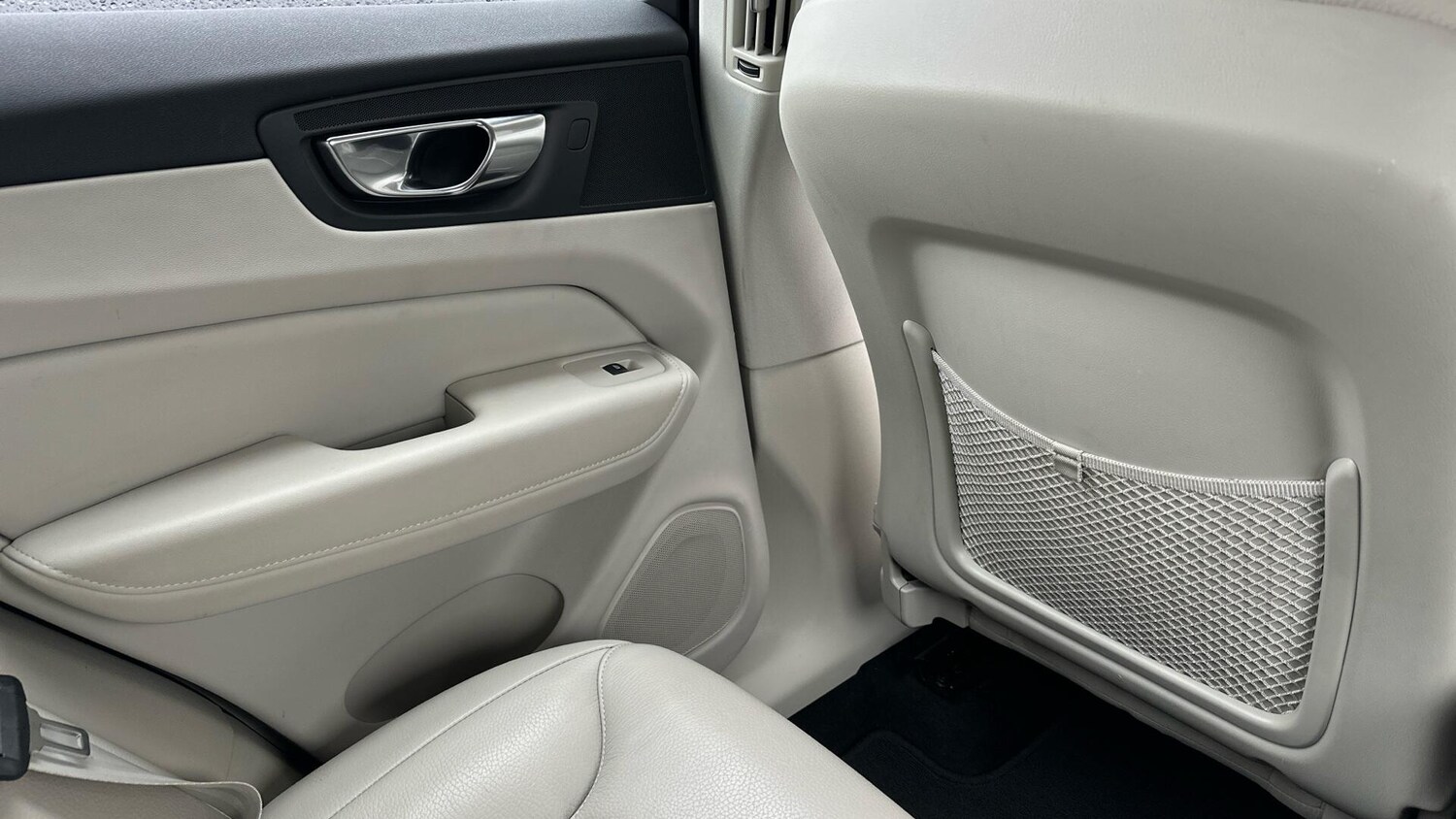 Used Volvo XC60 2021 for sale - 77672930: Photo 45