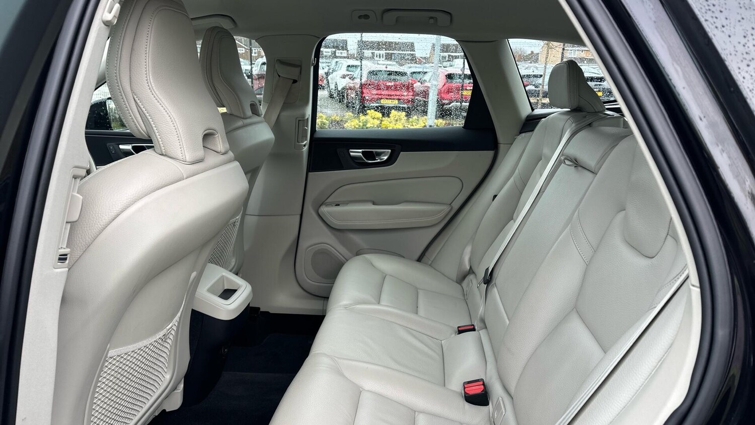 Used Volvo XC60 2021 for sale - 77672930: Photo 6