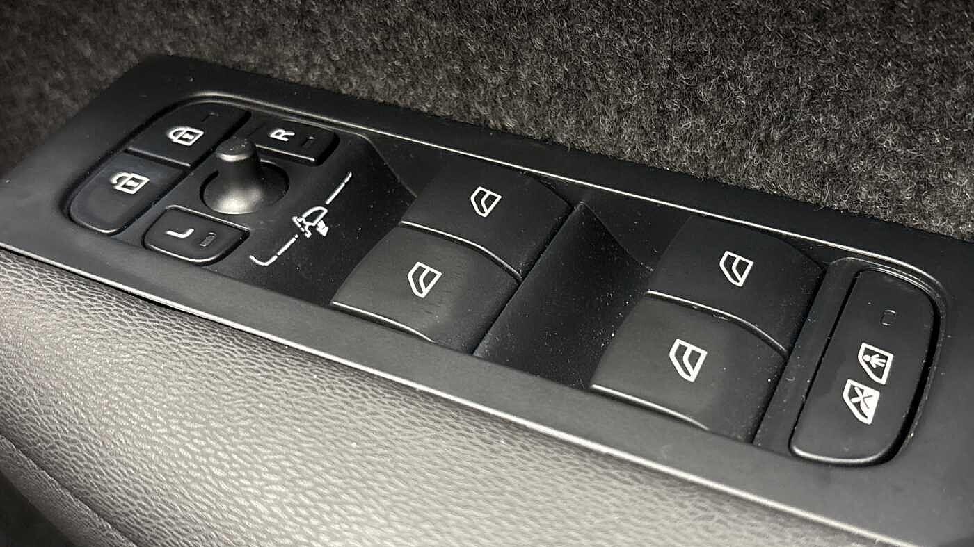 Used Volvo XC40 2022 for sale - 76584180: Photo 24