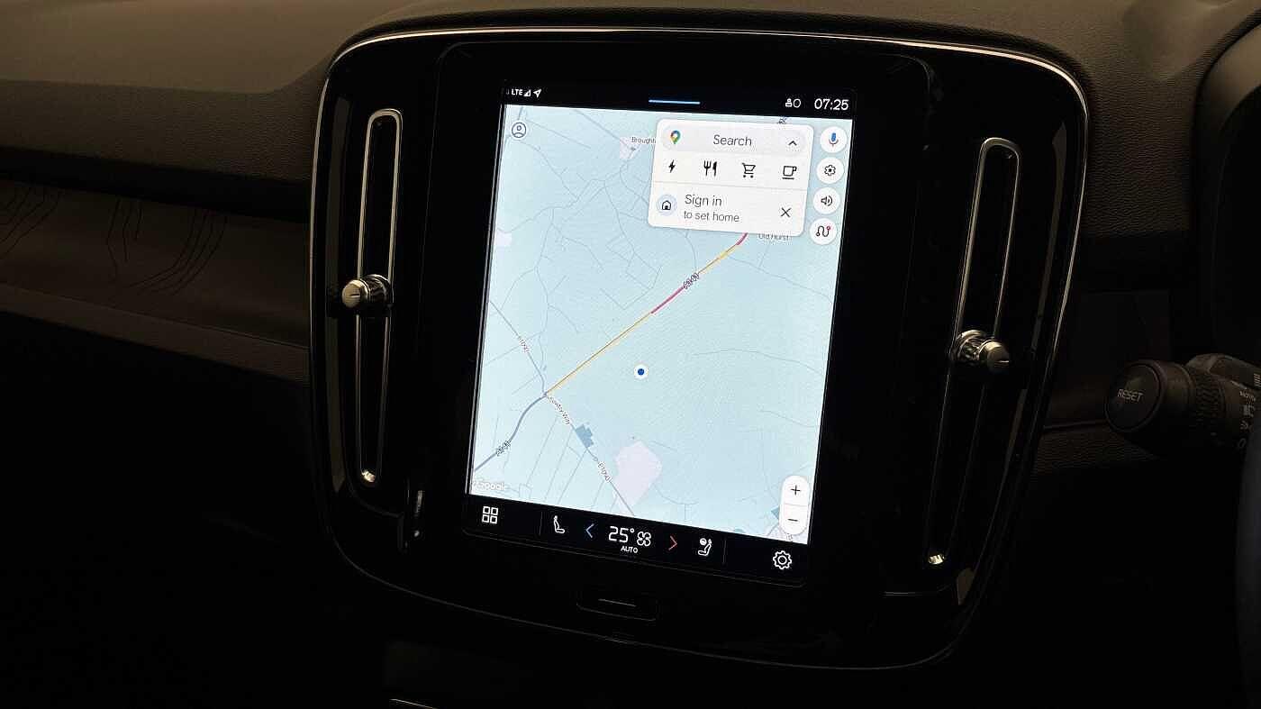 Used Volvo XC40 2022 for sale - 76584180: Photo 35