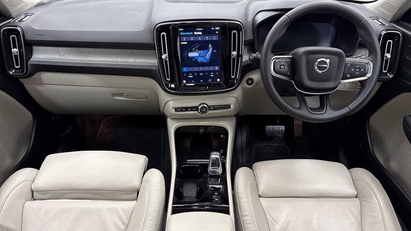 Used Volvo XC40 2023 for sale - 76585295: Photo 10