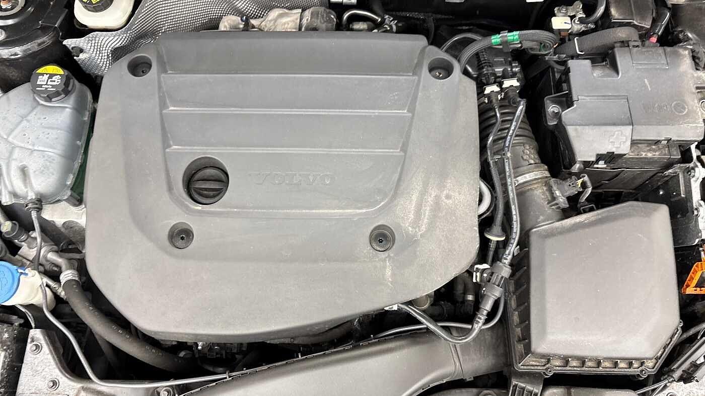 Used Volvo XC40 2023 for sale - 76585295: Photo 15