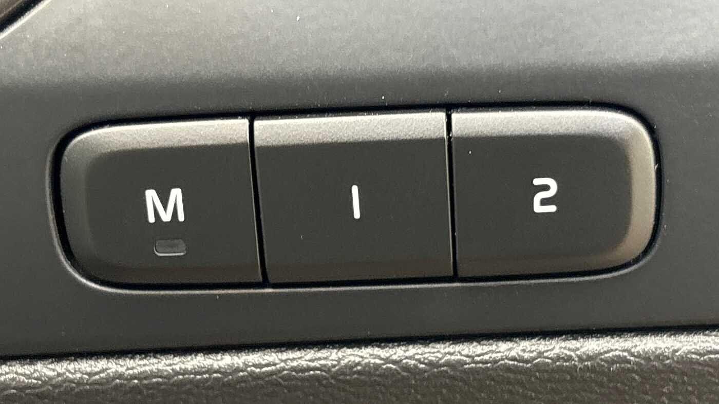 Used Volvo XC40 2023 for sale - 76585295: Photo 26