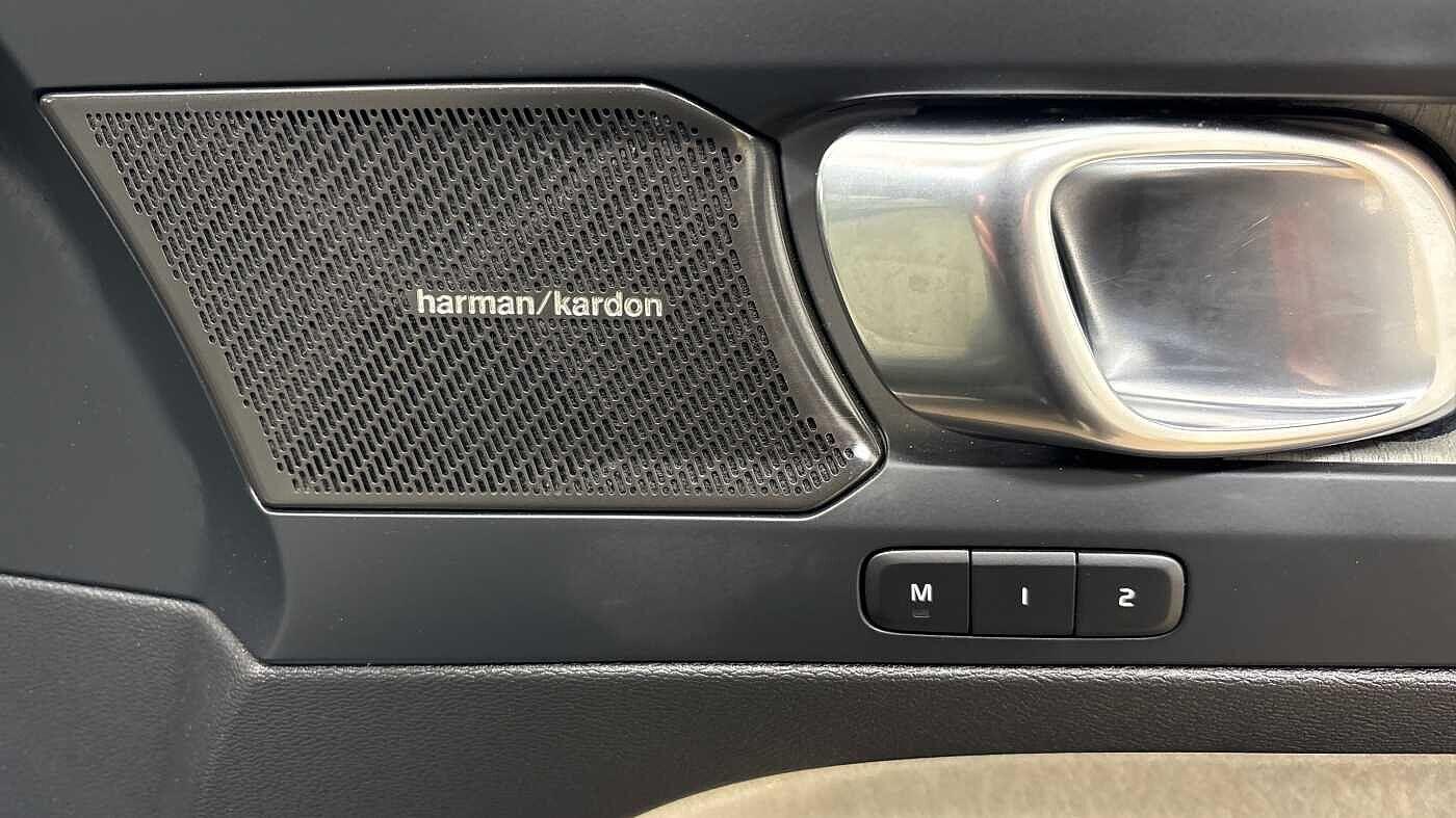 Used Volvo XC40 2023 for sale - 76585295: Photo 27