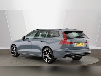 Used Volvo V60 2023 for sale - 78772323: Photo