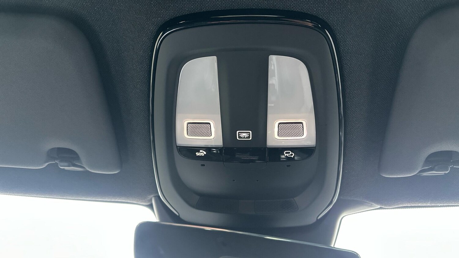 Used Volvo XC40 2025 for sale - 77673012: Photo 28