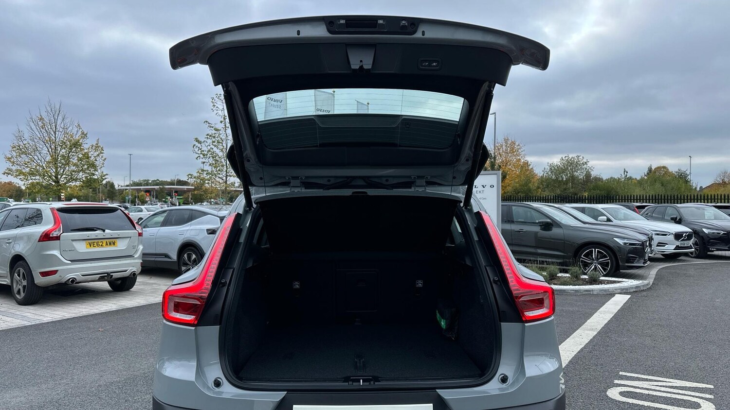 Used Volvo XC40 2025 for sale - 77672936: Photo 13