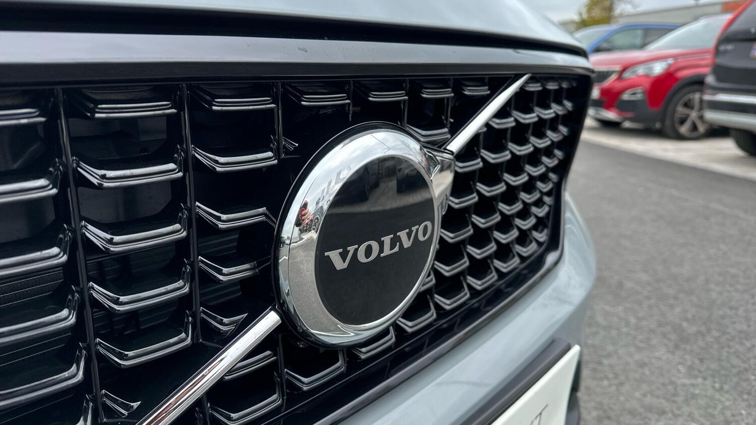 Used Volvo XC40 2025 for sale - 77672936: Photo 16