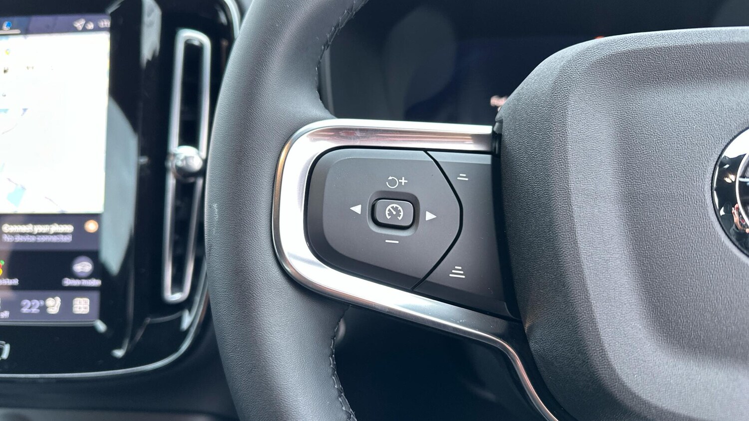 Used Volvo XC40 2025 for sale - 77672936: Photo 33