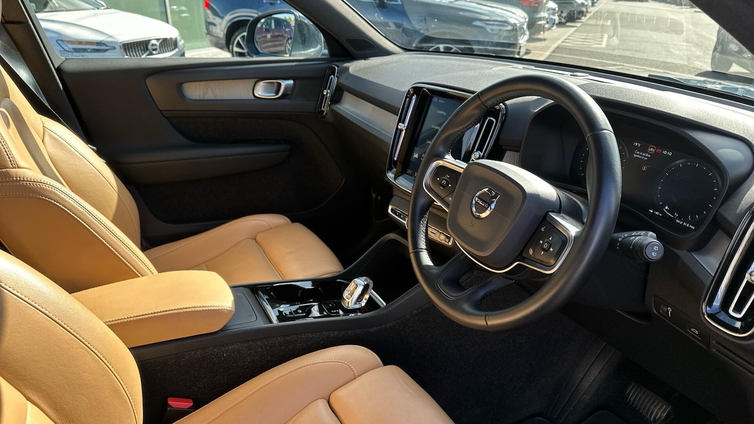 Used Volvo XC40 2019 for sale - 76336409: Photo 4