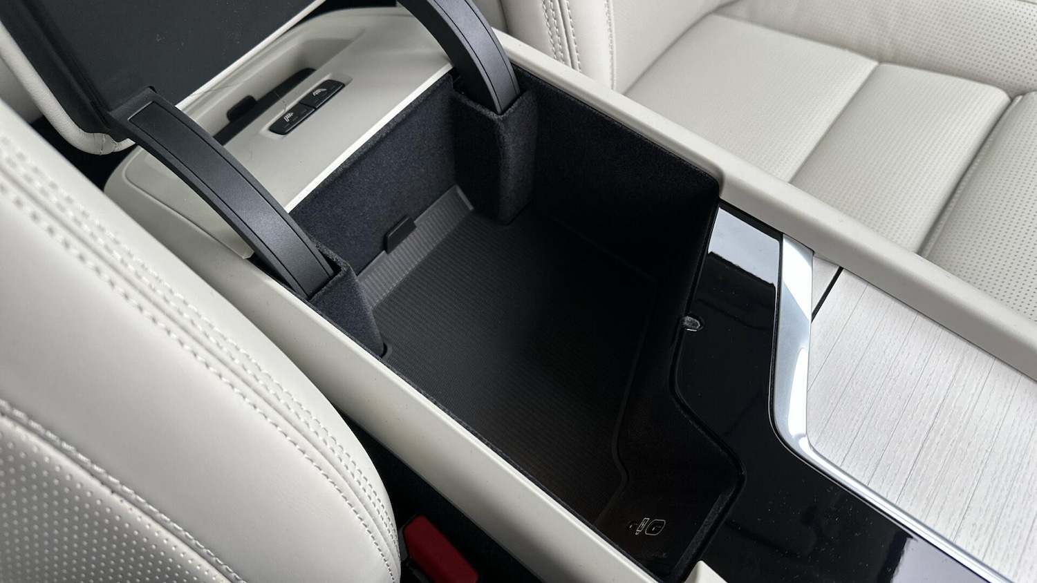 Used Volvo XC60 2026 for sale - 77794414: Photo 43