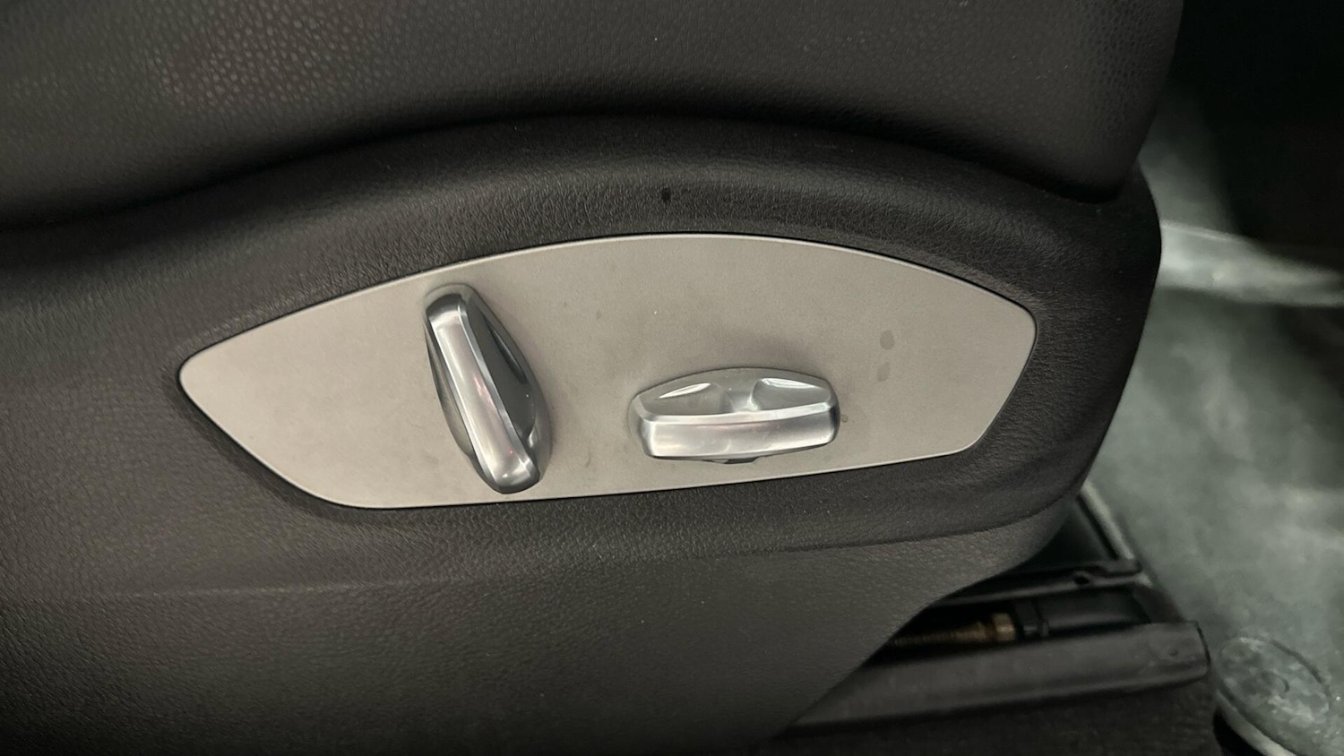 Used Porsche Macan 2017 for sale - 76608494: Photo 27