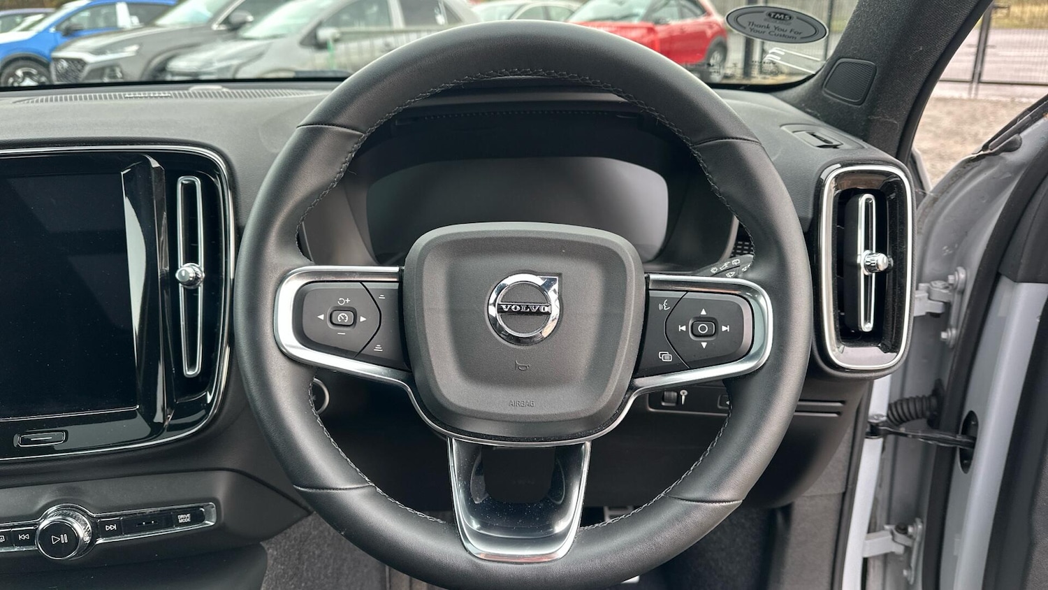 Used Volvo XC40 2022 for sale - 76337817: Photo 10