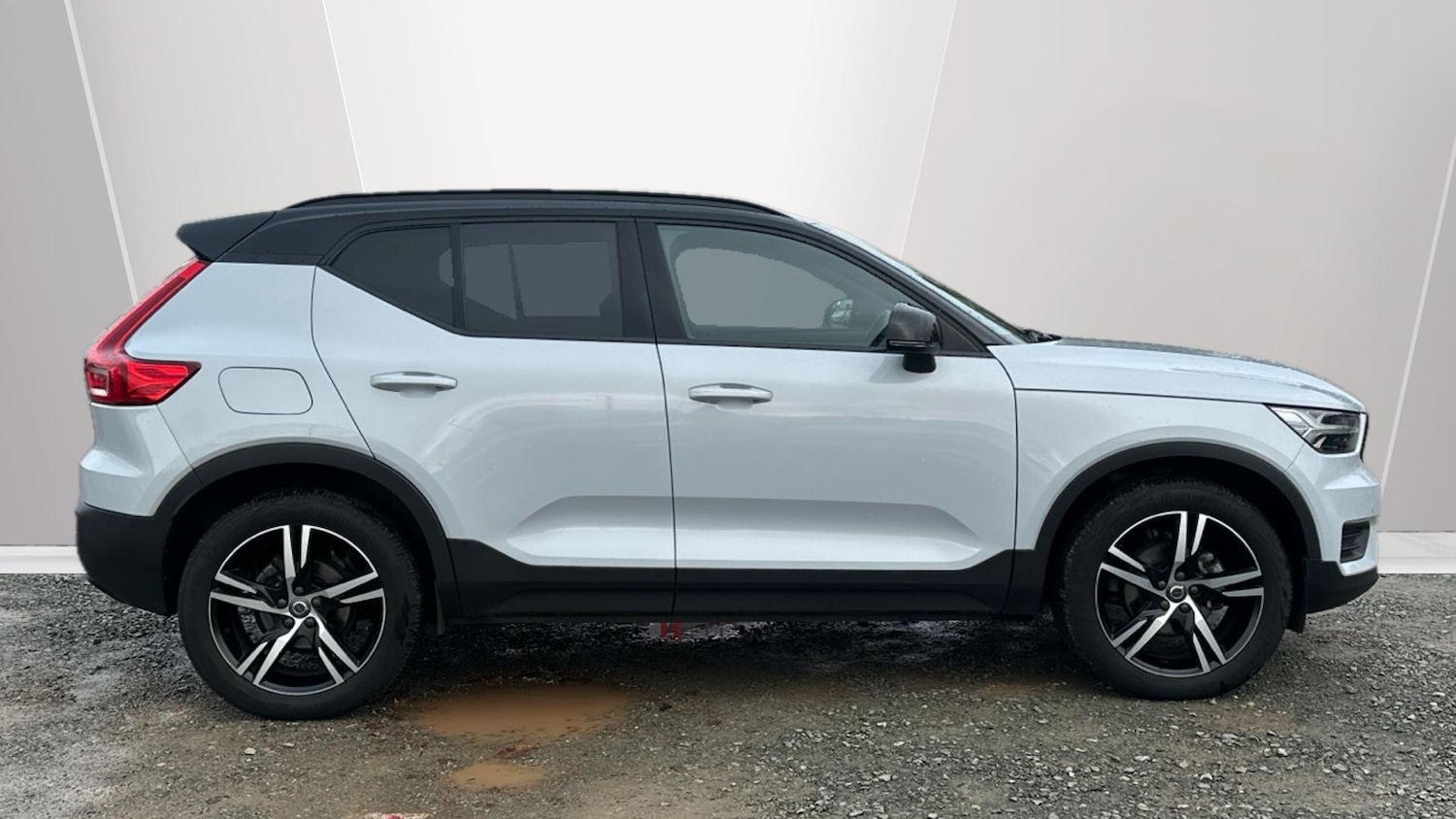 Used Volvo XC40 2022 for sale - 76337817: Photo 3